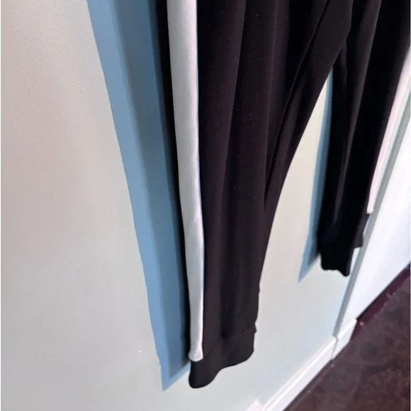 Joseph Ribkoff athletic pant - Picture 4 of 5